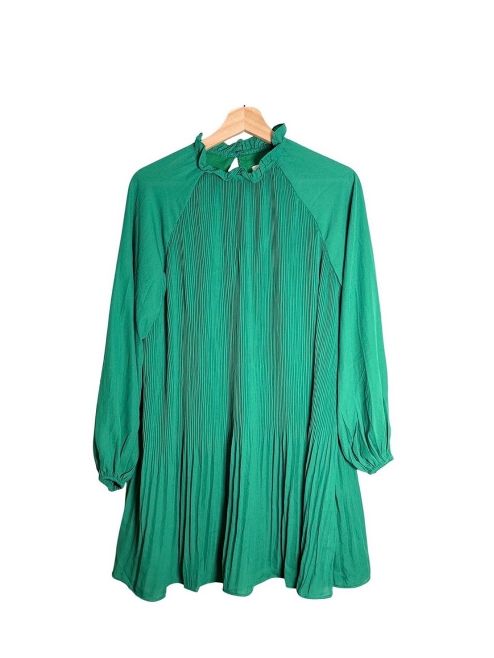 Emerald Green Long-Sleeve Pleated Ruffle Collar Dress